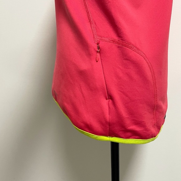 Puma Geranium Punch Windblock Hooded Soft Shell - Picture 11 of 13